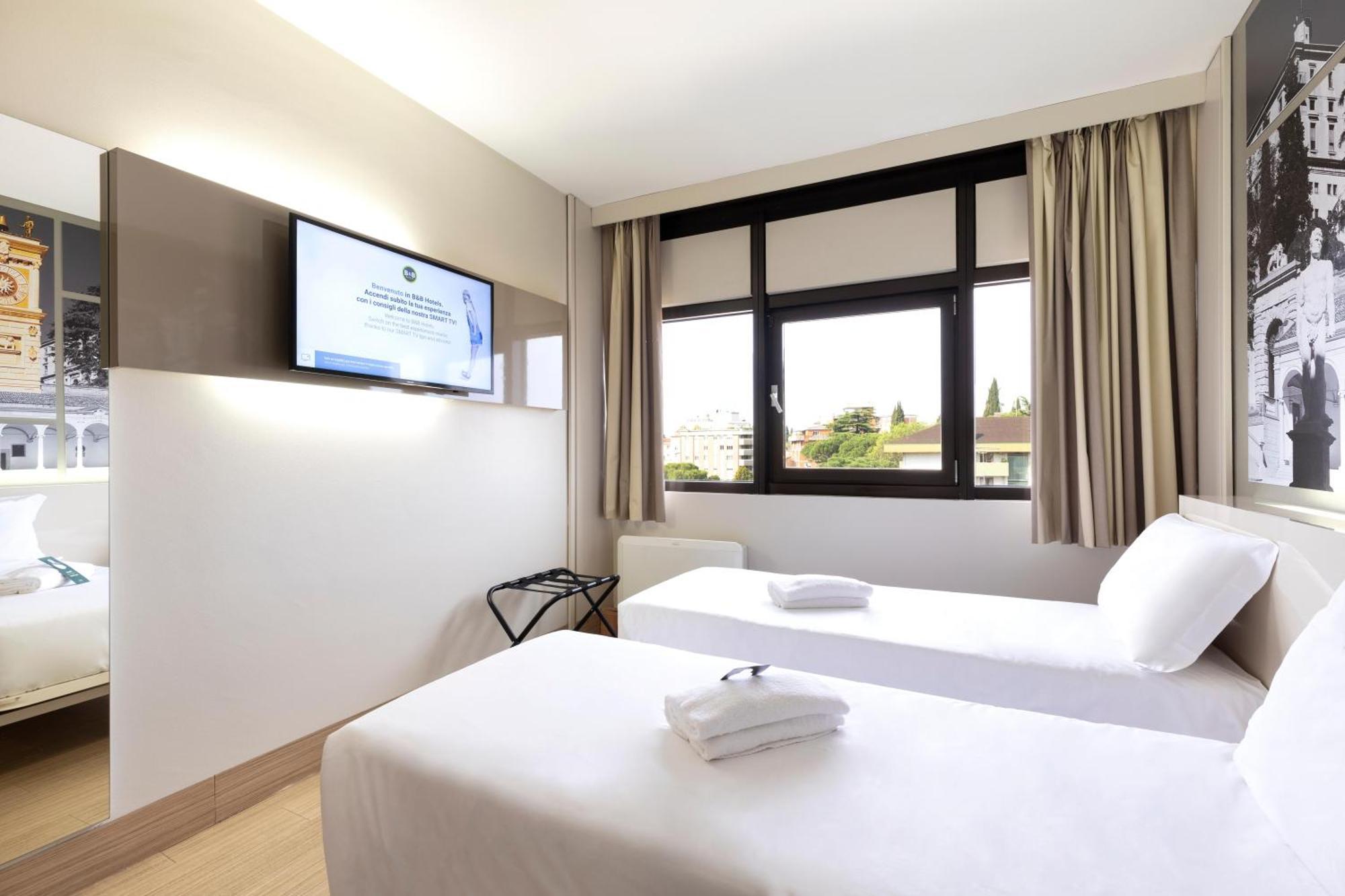 B&B Hotel Udine Esterno foto