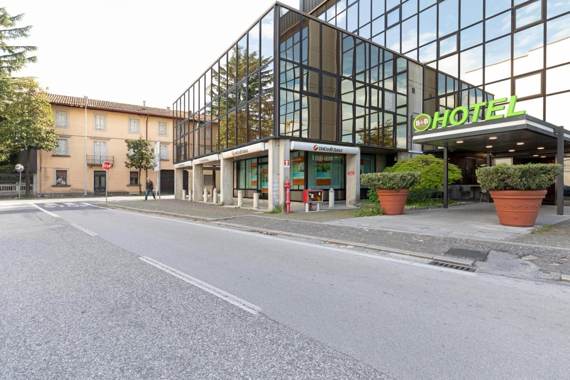 B&B Hotel Udine Esterno foto