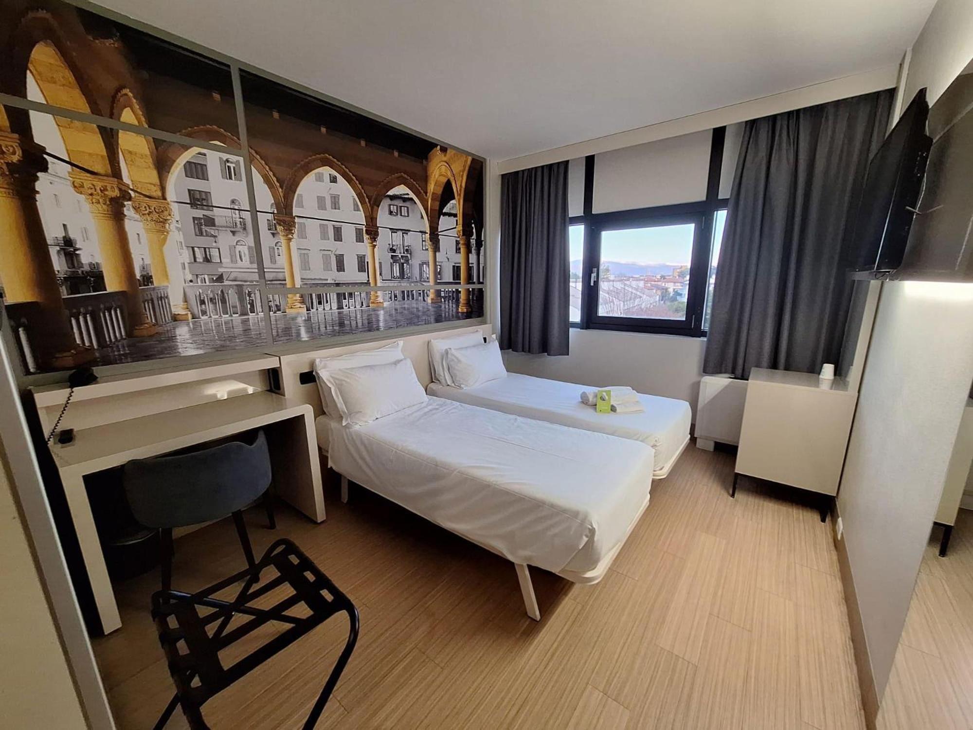 B&B Hotel Udine Esterno foto