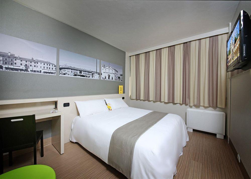 B&B Hotel Udine Esterno foto